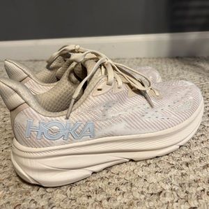 HOKA Clifton 9